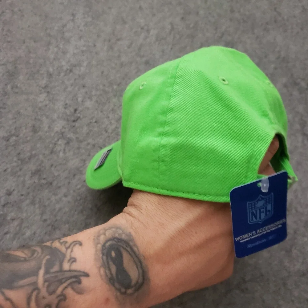 NEW San Diego Chargers Hat Cap Womens Green Strap‎ Back NFL Football Logo Reebok